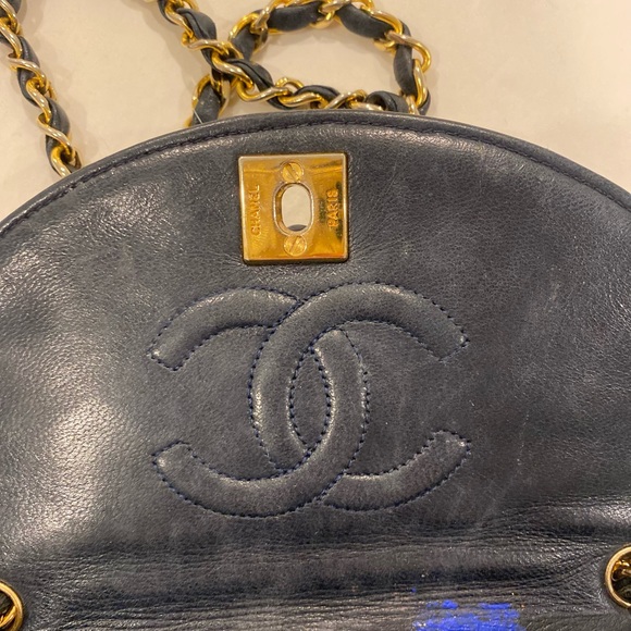 CHANEL Vintage Navy Half Moon Quilted Flap Bag - Picture 9 of 12